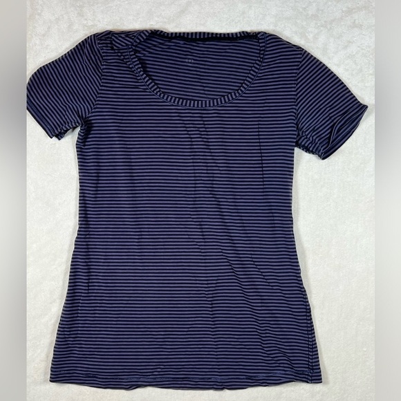 Lululemon Size 8 Classic Scoop Hoop Neck Purple Black Stripe Shirt EUC ALO Lulu - Picture 2 of 9